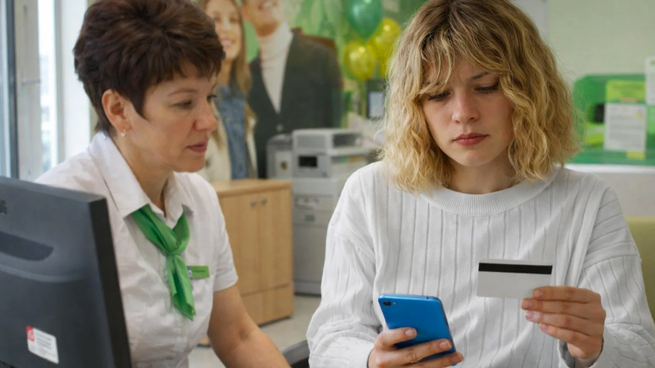 Год начался с блокировки миллионов банковских карт — как сработали обновлённые требования ЦБ