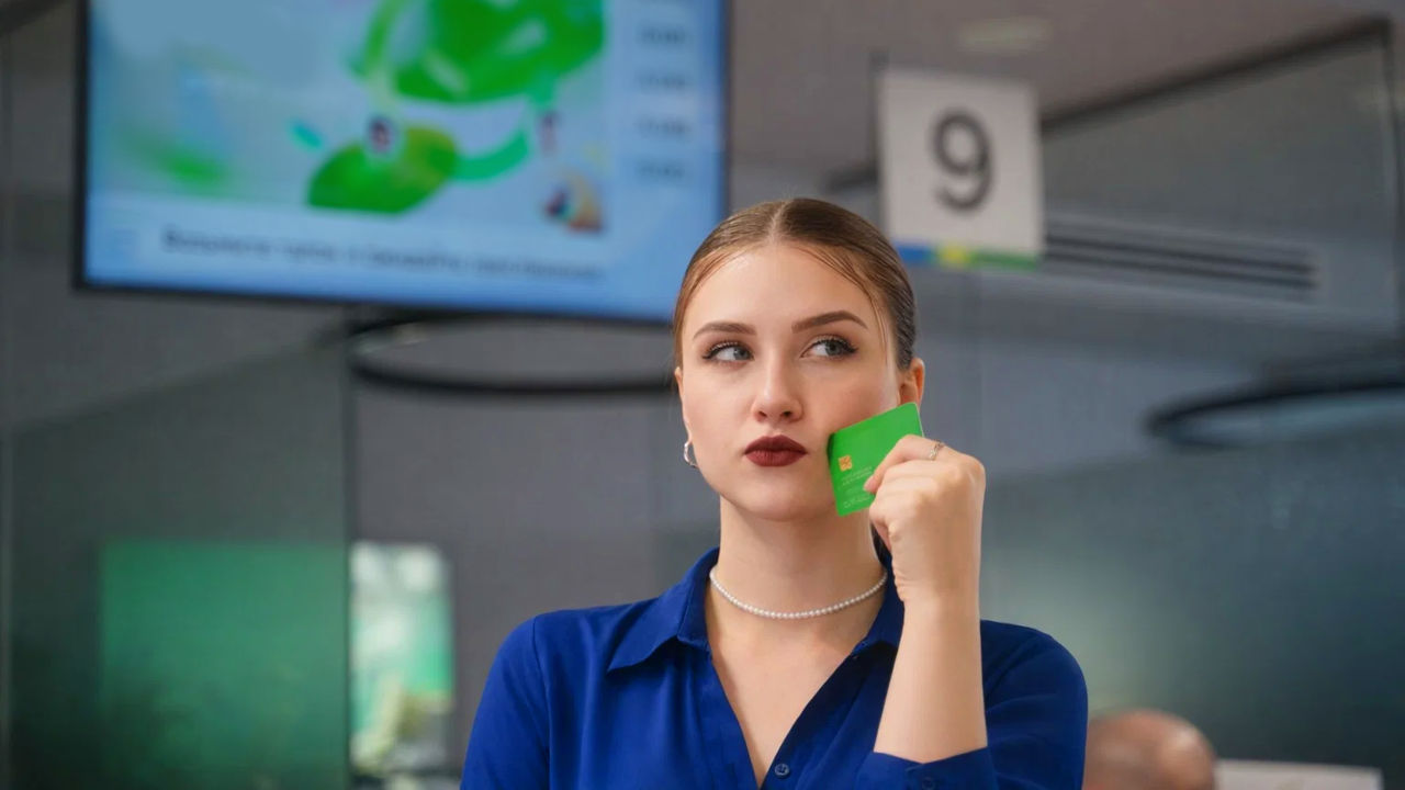 Почему ставки по кредиткам растут, хотя ключевая ставка снижается